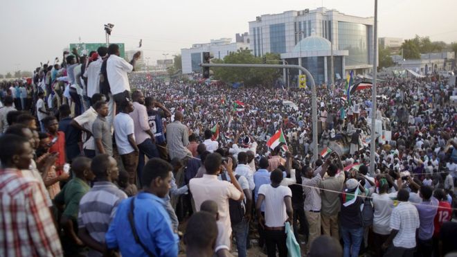 Sudan coup: Protesters defy curfew after military ousts Bashir