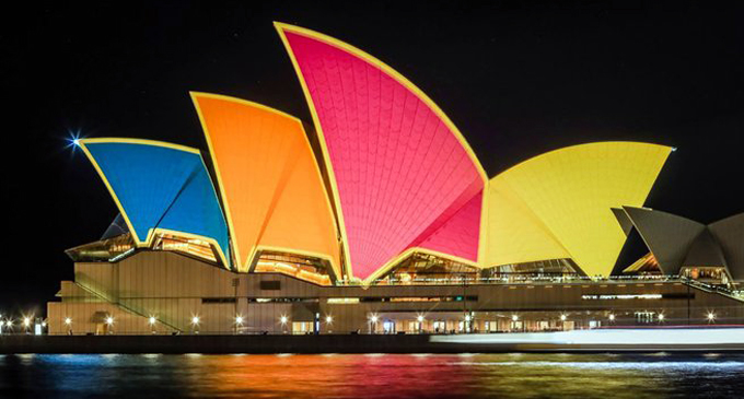 Sydney Opera House lights up in support of Sri Lanka Sydney Opera House lights up in support of Sri Lanka