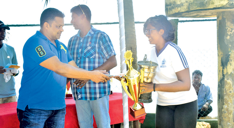 Rashen and Thilijana win top titles Rashen and Thilijana win top titles