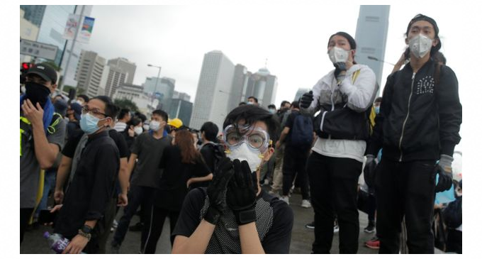 Hong Kong extradition: Debate over bill delayed amid protests