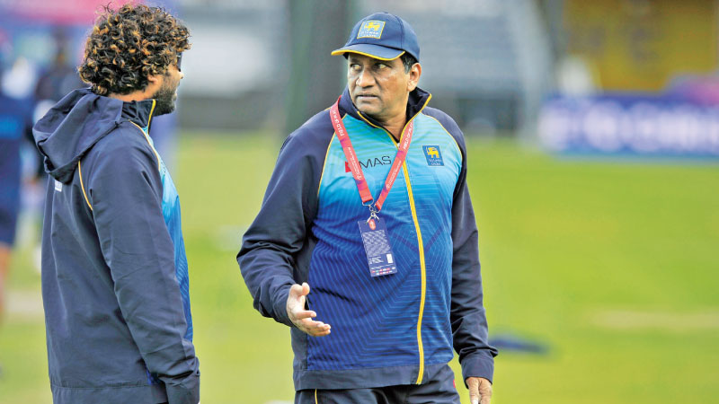 Lanka lacks self confidence to be on par with other sides – Ashantha de Mel
