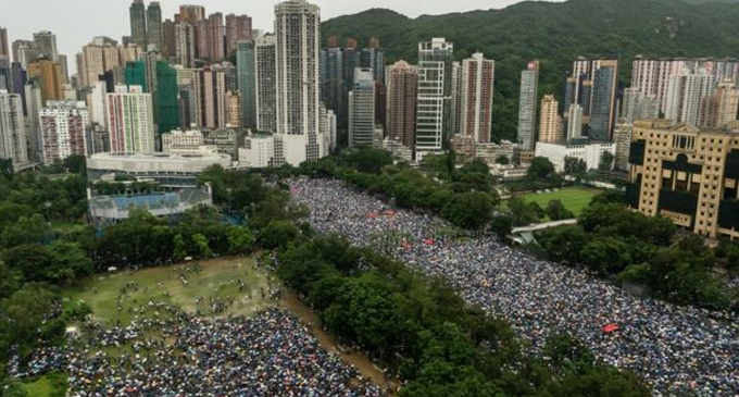 Hong Kong protests: Huge crowds rally peacefully