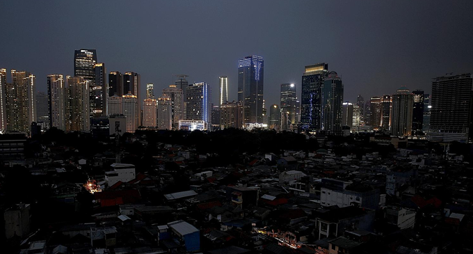 Indonesia blackout: Huge outage hits Jakarta and surrounding area