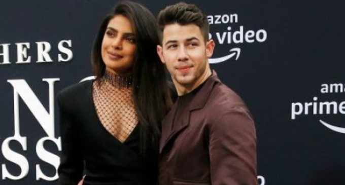 Nick Jonas’ ‘forever alone’ pic trends online