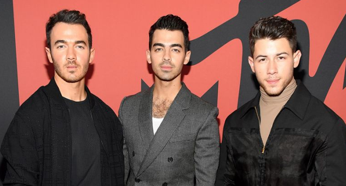 Jonas Brothers surprise fan after she missed concert due to chemotherapy