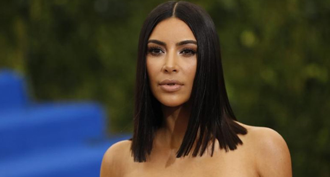 Kim Kardashian deletes cosy snap with Kanye West