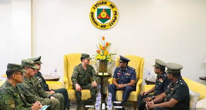 Sri Lanka to develop bilateral military training with Philippine Army
