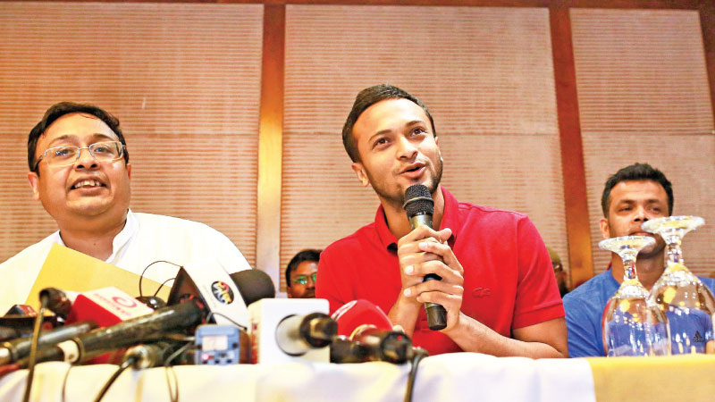 Bangladesh cricketers call off strike Bangladesh cricketers call off strike