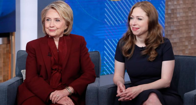 Hillary Clinton defends Meghan Markle amid her war against British tabloids Hillary Clinton defends Meghan Markle amid her war against British tabloids