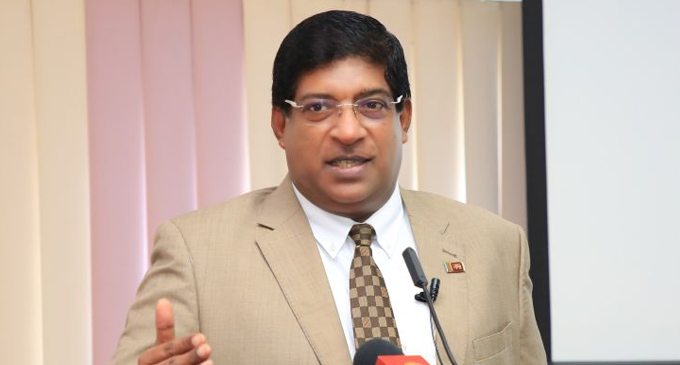 Karunanayake urges govt. to decide on MCC pact