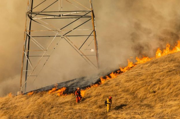 Kincade fire: Emergency declared across California as fires rage – [IMAGES]