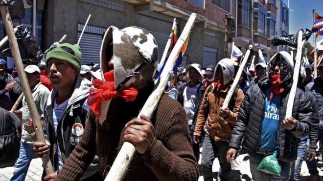 Bolivia crisis: New elections proposed as violence rages