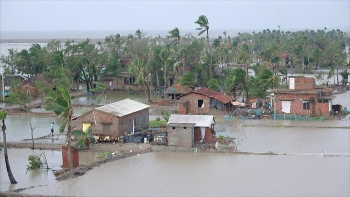 Cyclone Bulbul kills 13 across India and Bangladesh – [IMAGES]