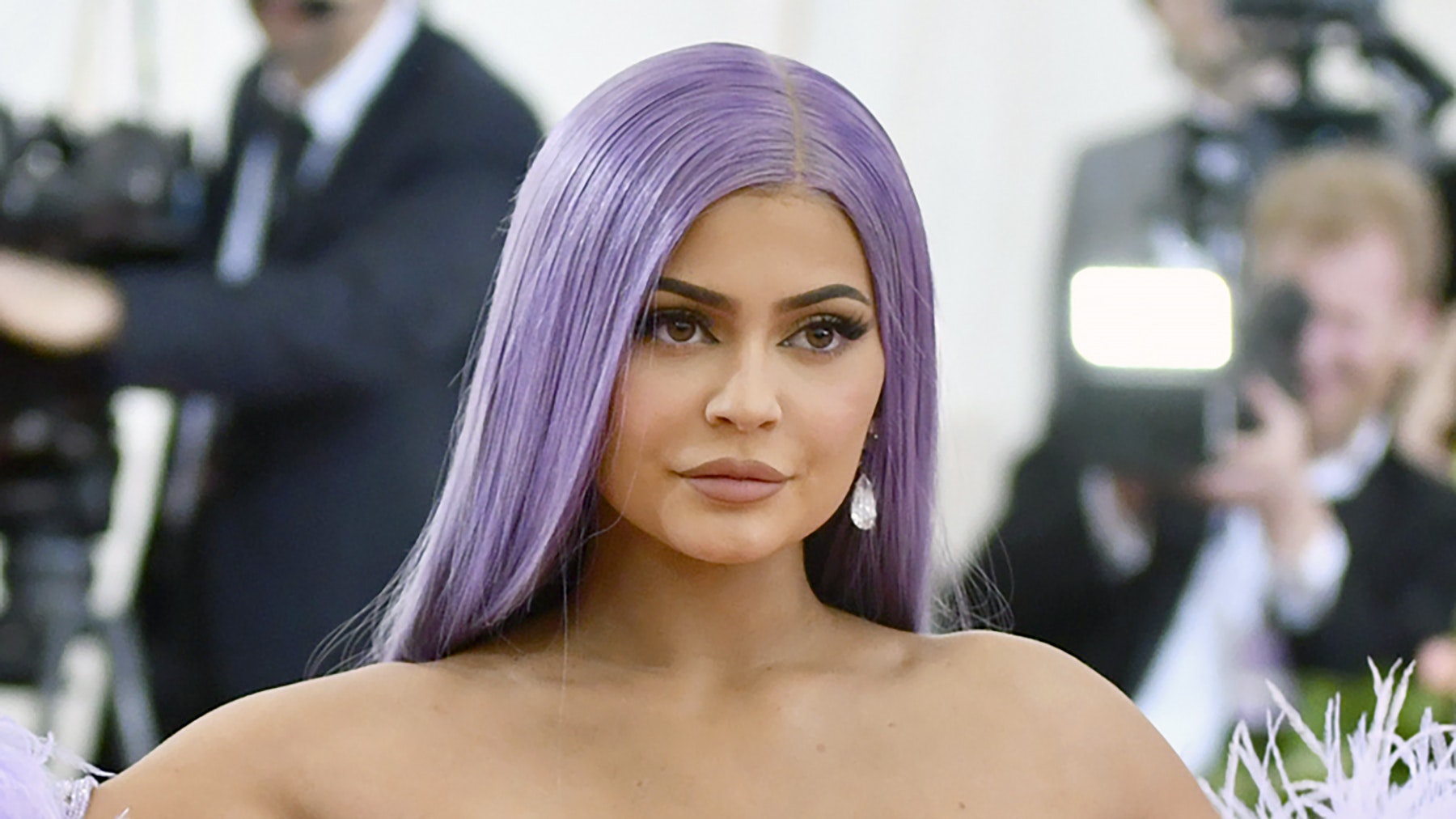 Kylie sells stake in her cosmetics company for USD 600 mn