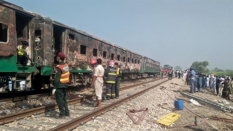 UPDATE: Pakistan train fire: Karachi to Rawalpindi service blaze kills dozens – [IMAGES]