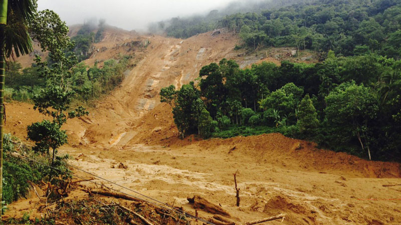 Landslide warnings issued to five districts still in effect
