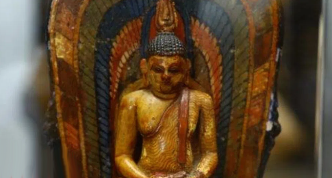 Buddha heirloom returned to Sri Lanka by Hampshire family – [VIDEO]