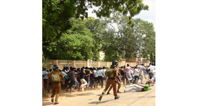 Students & teachers injured in a clash in Jaffna
