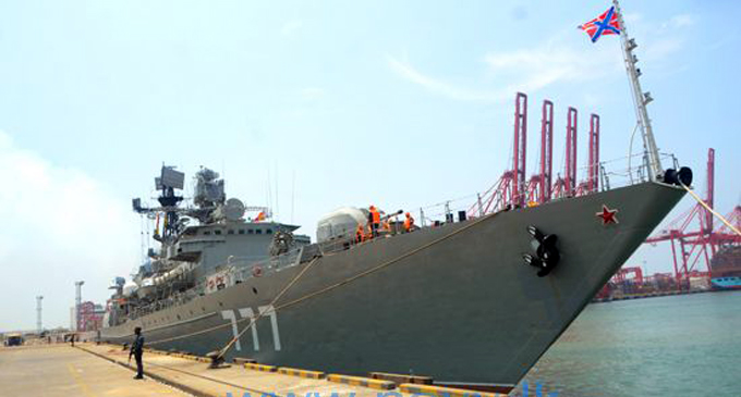 Two Russian Navy Ships arrive at Colombo Port [VIDEO]