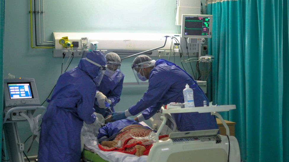 Coronavirus: Egypt doctors accuse government over medics’ deaths