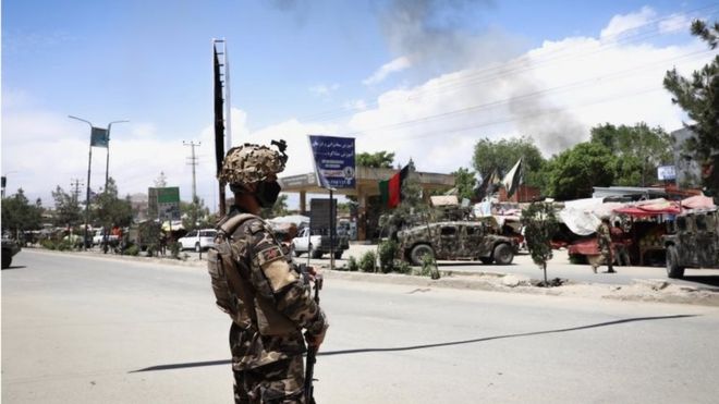 Afghan attack: Gunmen storm Kabul maternity hospital
