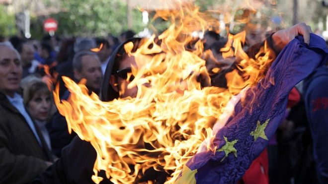 Burning EU and other flags can now bring German jail term