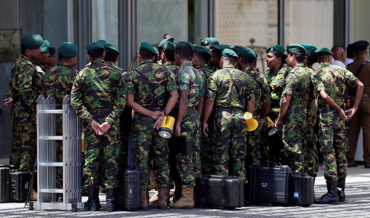 Defence Ministry to reinstate Police, STF officers Defence Ministry to reinstate Police, STF officers