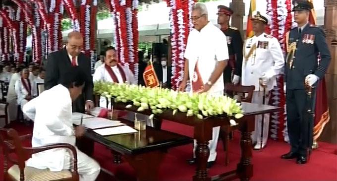 Swearing-in of new Cabinet ministers begins
