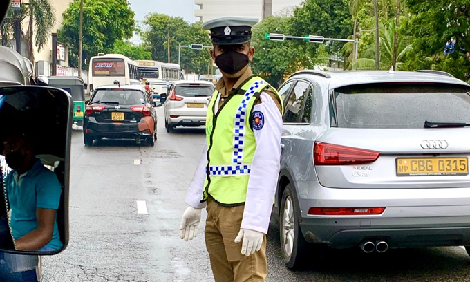 Motorists to be fined if traffic lane law violated Motorists to be fined if traffic lane law violated