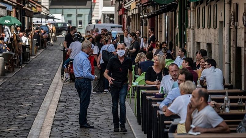 Four French cities to shut bars as COVID-19 spreads