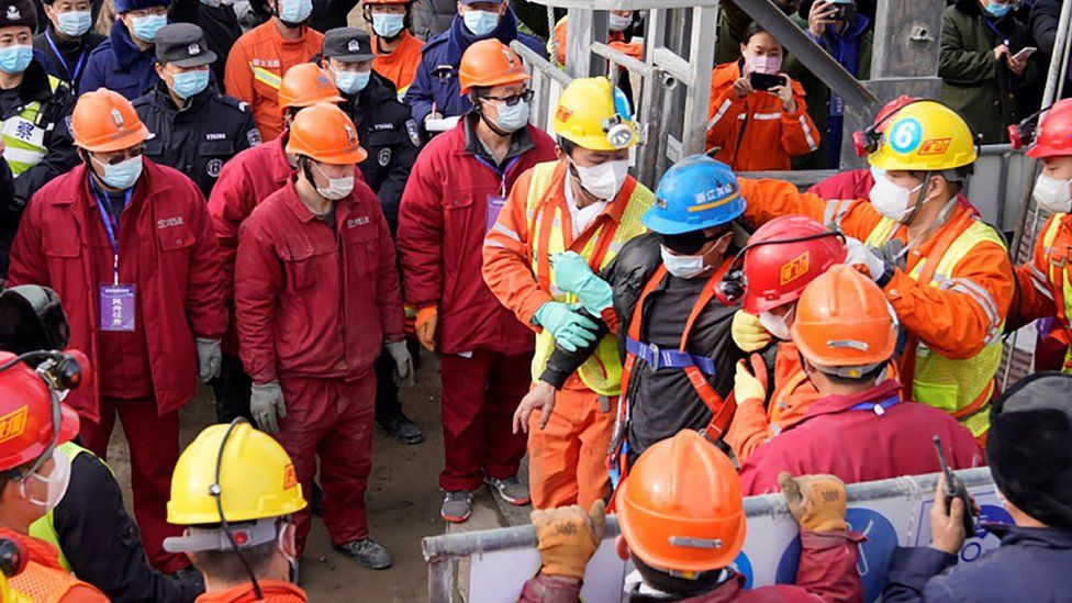 Eleven pulled out alive in China mine rescue
