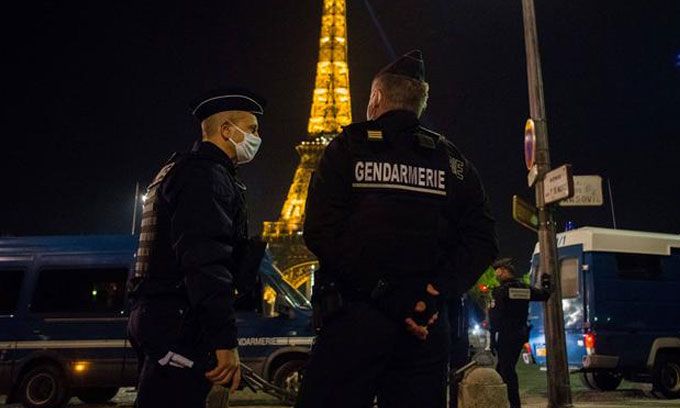 COVID 19 : France introduces 6pm curfew in hard-hit areas