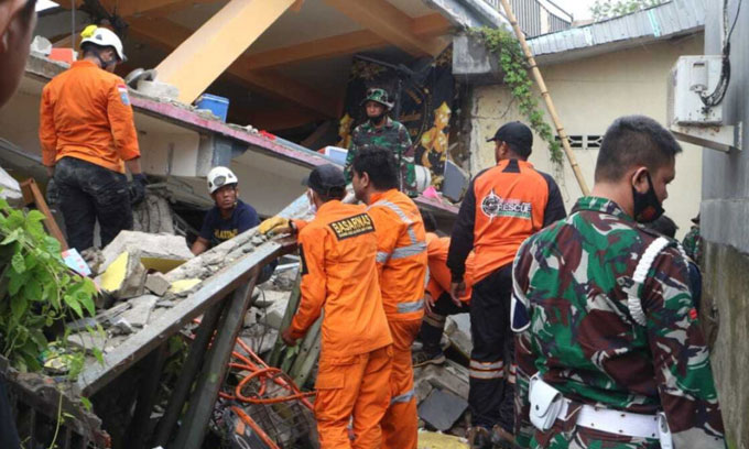 At least 67 killed in Indonesian earthquake