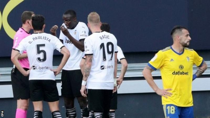 Valencia leave pitch in response to alleged racist comment Valencia leave pitch in response to alleged racist comment