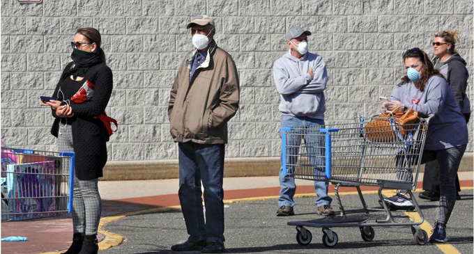 US relaxes guidance on masks outdoors