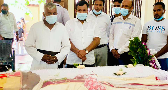 Rishad pays last respects to late former Bishop of Mannar [VIDEO]
