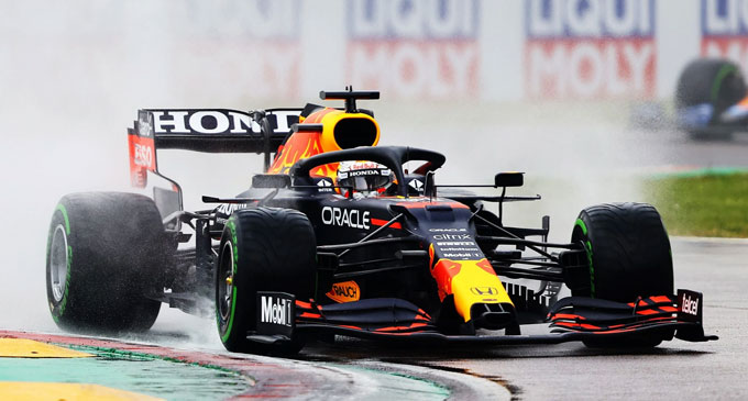 Verstappen wins Imola classic as Hamilton recovers