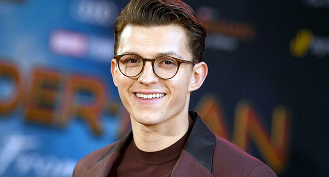 Tom Holland stars in “Crowded Room” series