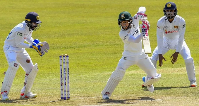 Sri Lanka openers circumspect after Bangladesh declare on 541 Sri Lanka openers circumspect after Bangladesh declare on 541