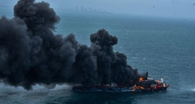 X-Press Pearl was denied entry in India and Qatar before catching fire off Colombo – Report X-Press Pearl was denied entry in India and Qatar before catching fire off Colombo – Report
