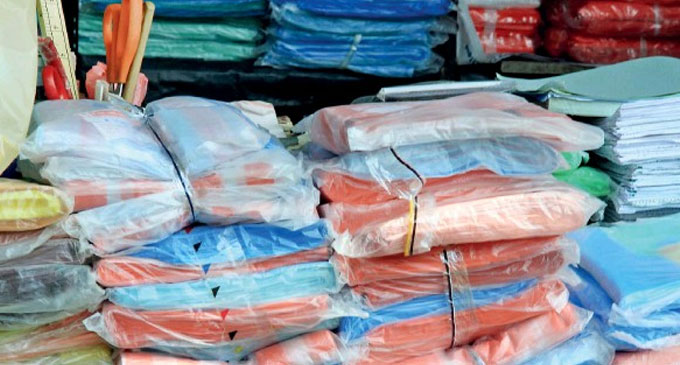 Fine of Rs 100,000 for those who violate polythene ban Fine of Rs 100,000 for those who violate polythene ban