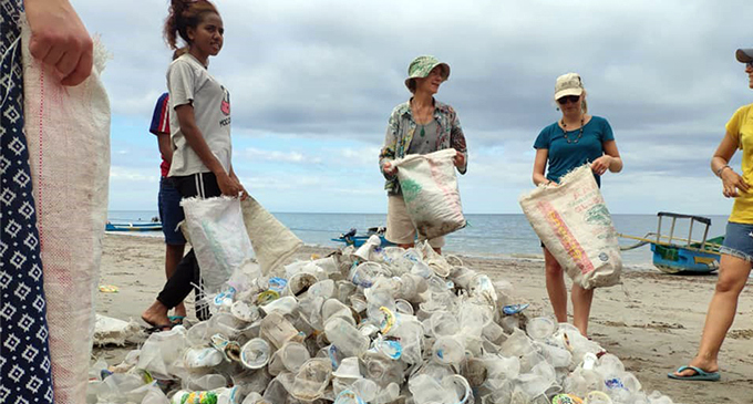 A youth initiative to recycle trash on Gaza’s Beach [VIDEO]