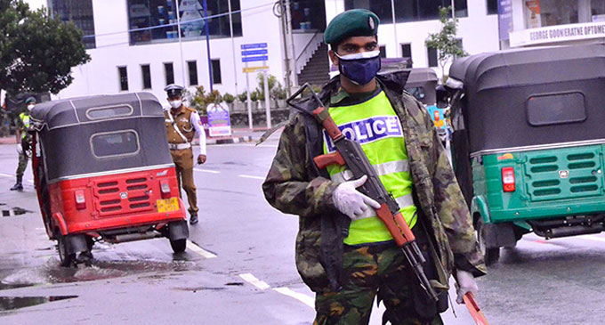 Police arrest 376 individuals over violating quarantine