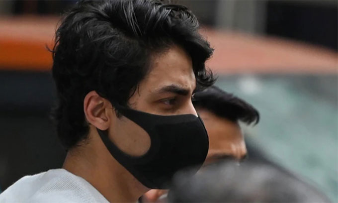 Aryan Khan gets bail, Shah Rukh Khan’s fans celebrate