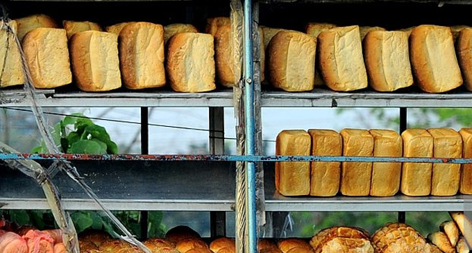 Price of bread increased by Rs.5