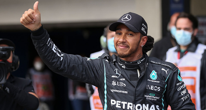 Hamilton & Verstappen under investigation after Sao Paulo qualifying Hamilton & Verstappen under investigation after Sao Paulo qualifying