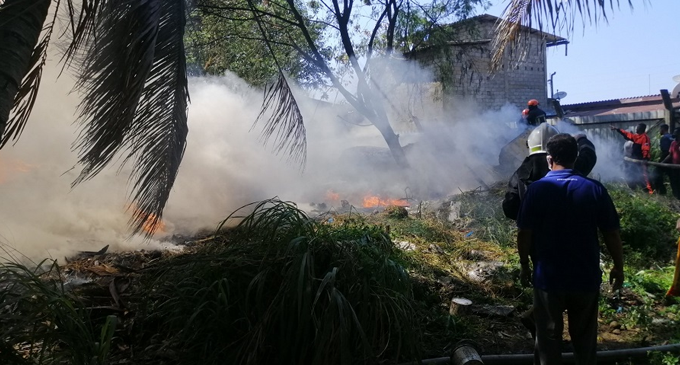 Fire erupts at Mattakkuliya boat yard Fire erupts at Mattakkuliya boat yard