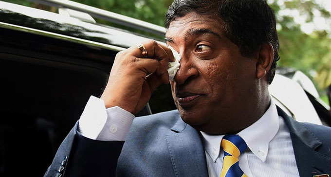 2016 Bond Case : Ravi Karunanayake released from 11 charges