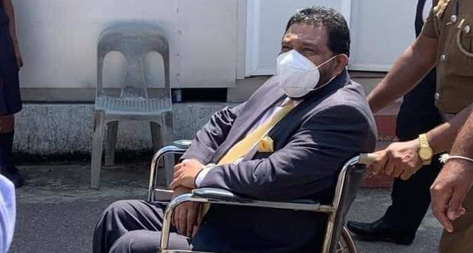 Former Governor Azath Salley acquitted Former Governor Azath Salley acquitted