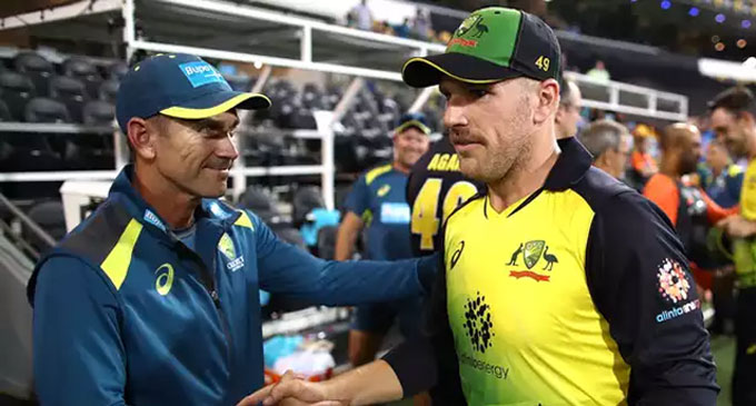 Finch endorses Langer, expects to be consulted on coach’s re-appointment